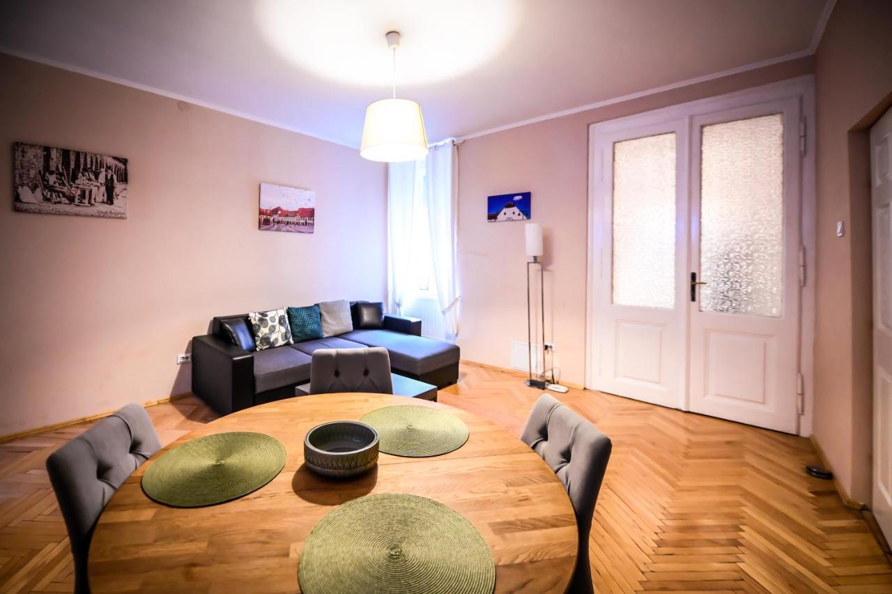 سيبيو Jules' Sunny, Spacious And Central Apartment المظهر الخارجي الصورة